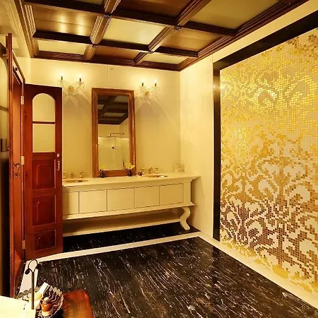 Ginger House Museum Hotel Kochi Exterior photo